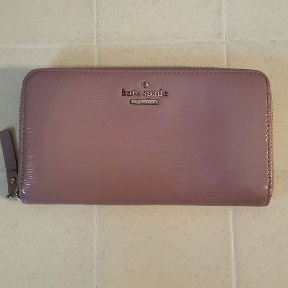 Kate Spade Wallet EUC - Picture 1 of 14